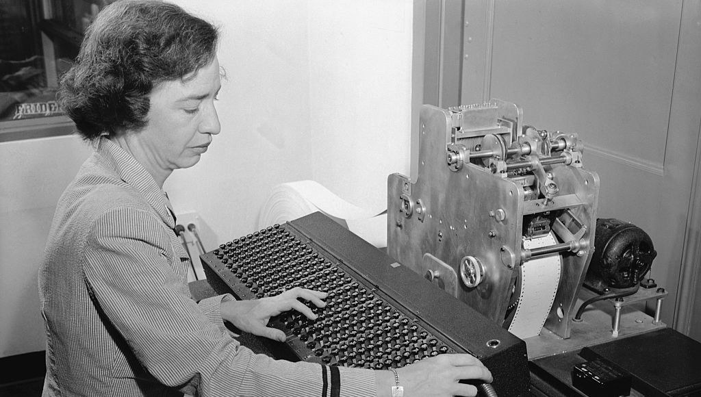 Grace Hopper, informaticienne et créatrice du COBOL
