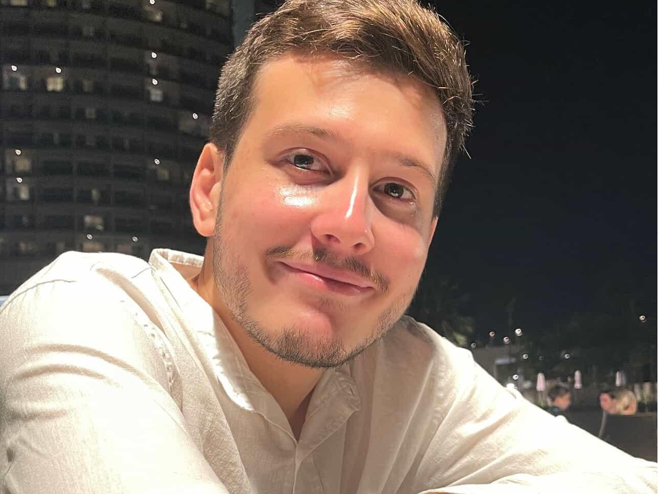 Interview étudiant ÉSTIAM : Emilien, passionné de Réseaux et de Course Automobile